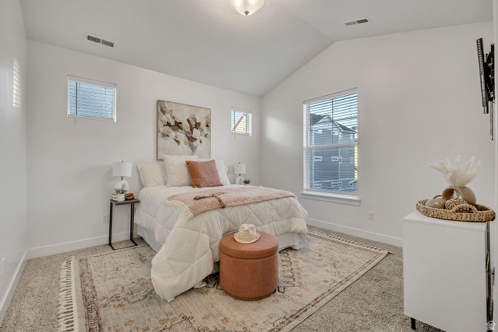 Image 7 of property listing at 1776 W NEWCASTLE LN #A302, Saratoga Springs, UT 84045