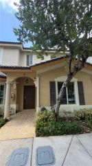 8986 W Flagler Street 6, Miami, FL 33174