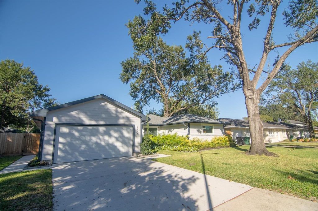 5534 Pagewood Lane Lane, Houston, TX 77056