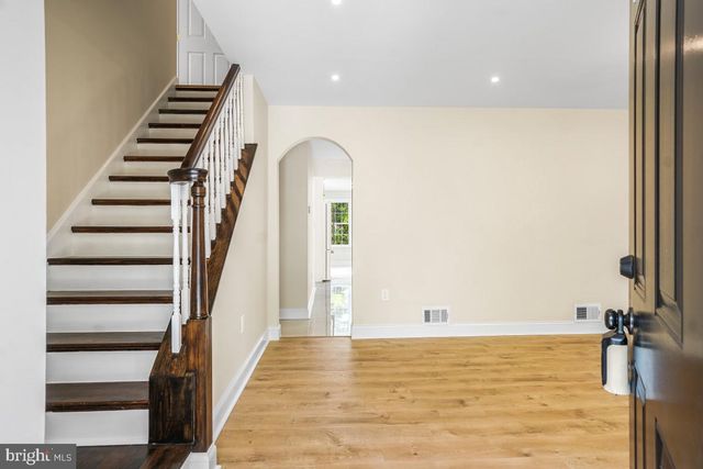 7004 40TH AVE, Hyattsville, MD 20782