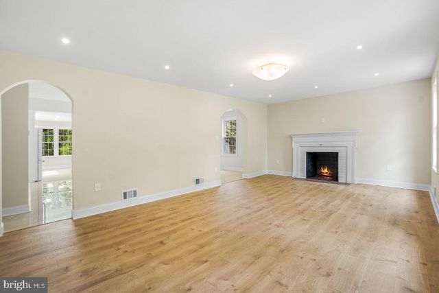 7004 40TH AVE, Hyattsville, MD 20782