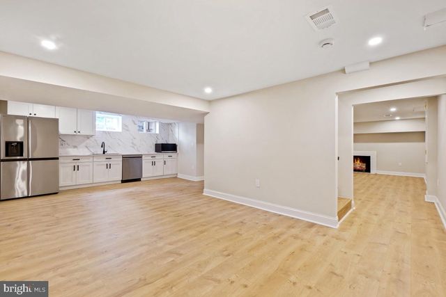 7004 40TH AVE, Hyattsville, MD 20782