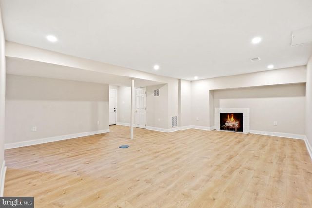 7004 40TH AVE, Hyattsville, MD 20782