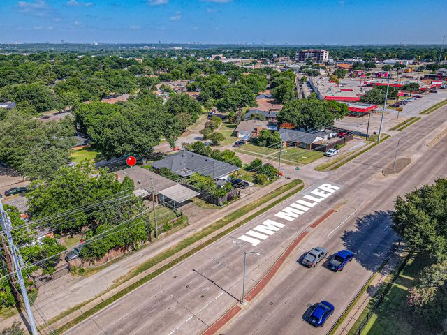 5324 Urban Crest Street, Dallas, TX 75227