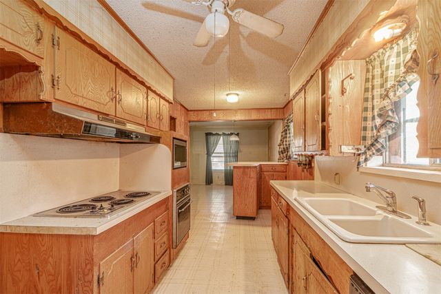 5324 Urban Crest Street, Dallas, TX 75227