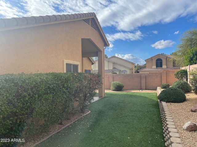 6668 W Rose Garden Lane, Glendale, AZ 85308