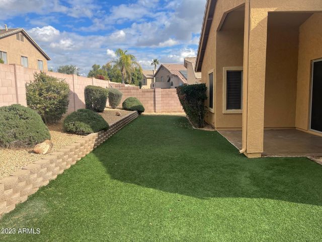 6668 W Rose Garden Lane, Glendale, AZ 85308