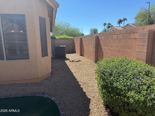 6668 W Rose Garden Lane, Glendale, AZ 85308