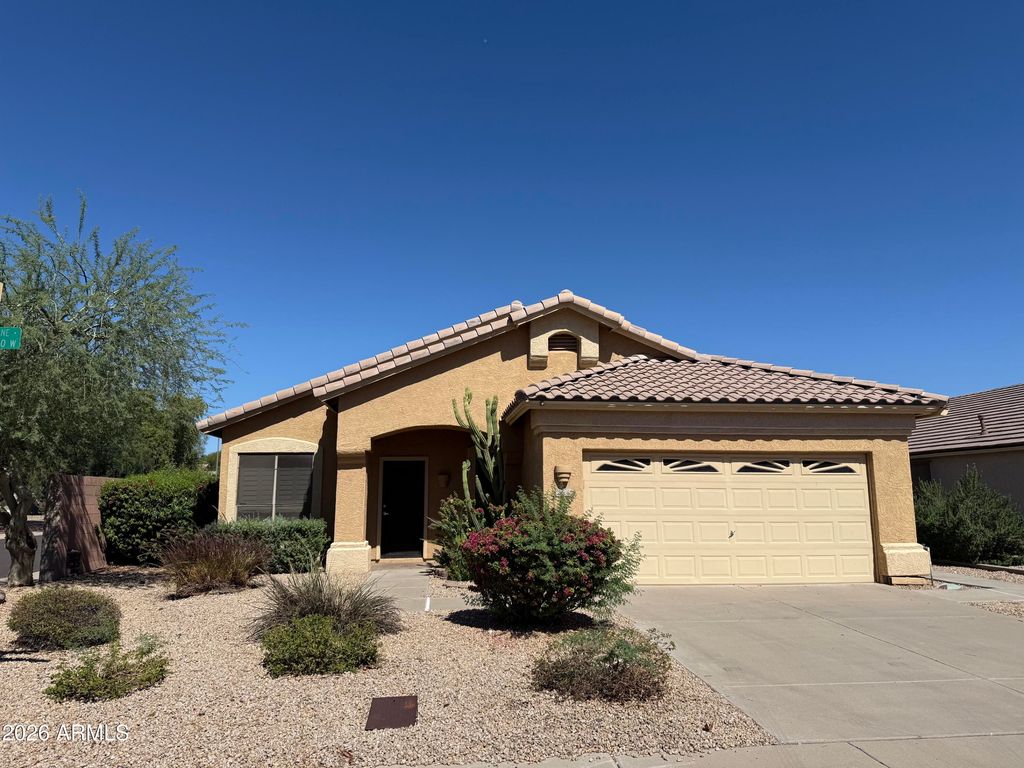 6668 W Rose Garden Lane, Glendale, AZ 85308