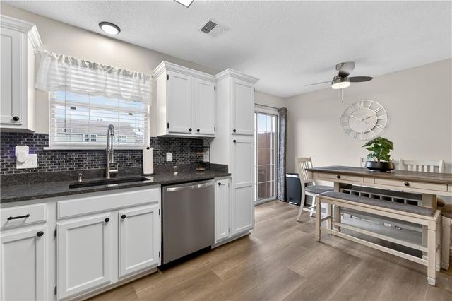 5583 Sunrise Meadow Lane 89-C, Lee's Summit, MO 64064