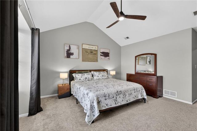 5583 Sunrise Meadow Lane 89-C, Lee's Summit, MO 64064