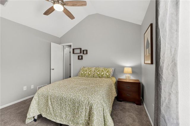 5583 Sunrise Meadow Lane 89-C, Lee's Summit, MO 64064