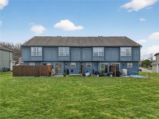 5583 Sunrise Meadow Lane 89-C, Lee's Summit, MO 64064