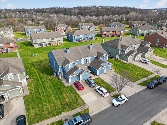 5583 Sunrise Meadow Lane 89-C, Lee's Summit, MO 64064