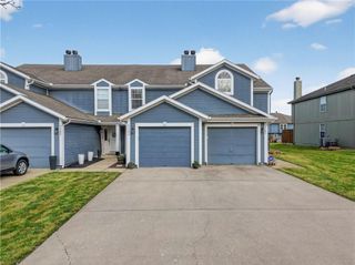 5583 Sunrise Meadow Lane 89-C, Lee's Summit, MO 64064