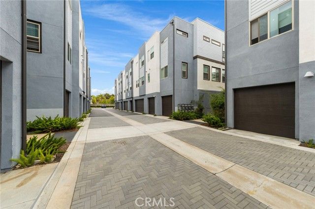 210 Placemark, Irvine, CA 92614