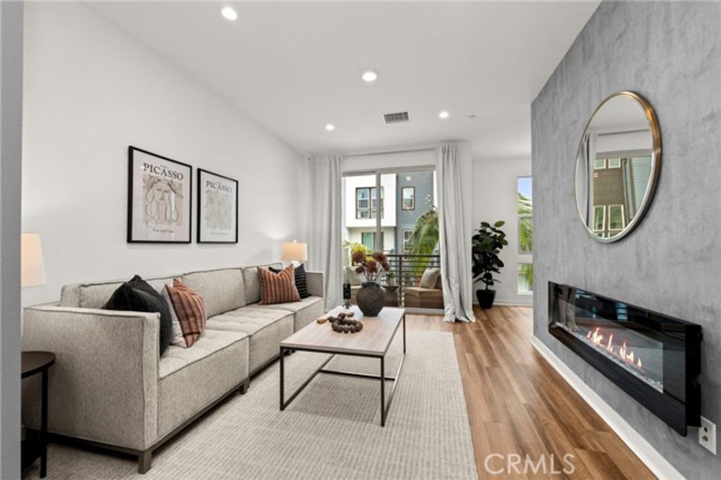 210 Placemark, Irvine, CA 92614