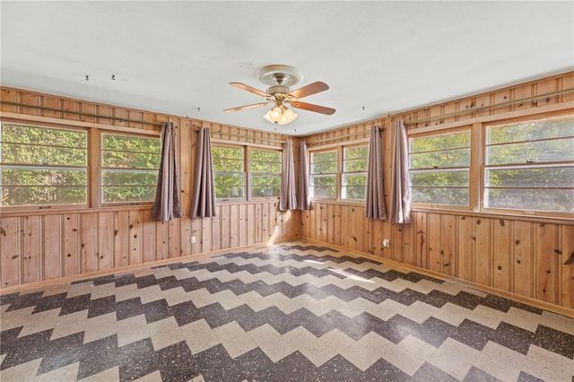 8552 Lafayette Avenue, Kansas City, KS 66109