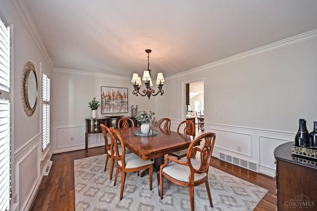 6453 Oldbarn Court, Madeira, OH 45243