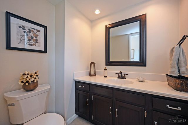 6453 Oldbarn Court, Madeira, OH 45243