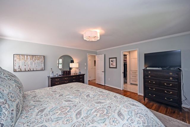 6453 Oldbarn Court, Madeira, OH 45243