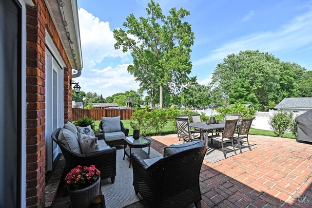 6453 Oldbarn Court, Madeira, OH 45243