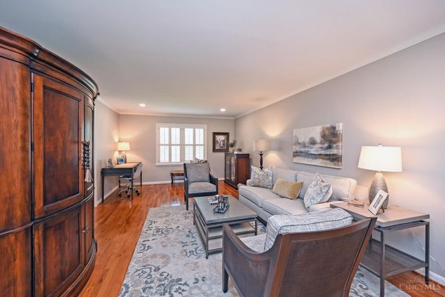 6453 Oldbarn Court, Madeira, OH 45243