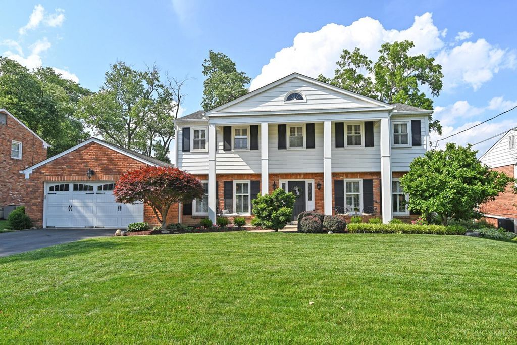 6453 Oldbarn Court, Madeira, OH 45243
