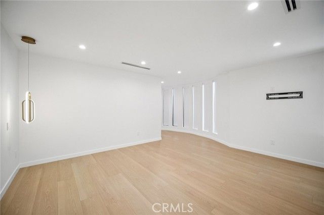 17158 Citronia Street, Northridge (los Angeles), CA 91325