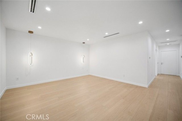 17158 Citronia Street, Northridge (los Angeles), CA 91325