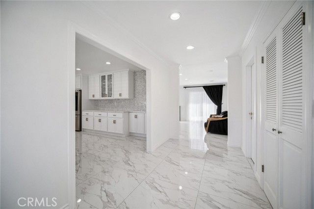 17158 Citronia Street, Northridge (los Angeles), CA 91325