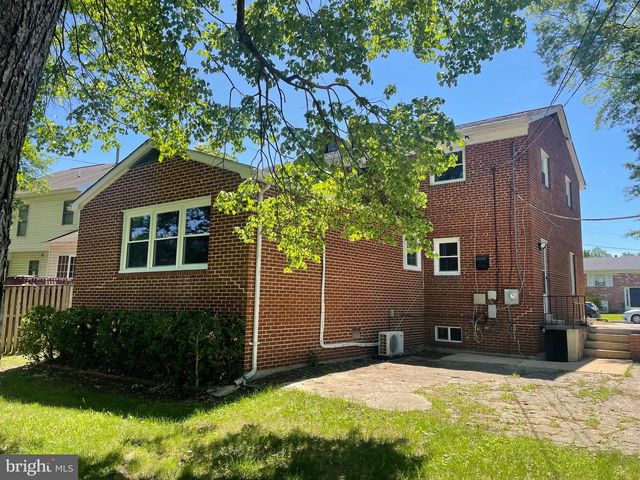 6901 100TH AVE, Lanham, MD 20706