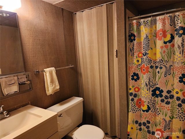 731 E Promontory Road, Shelton, WA 98584