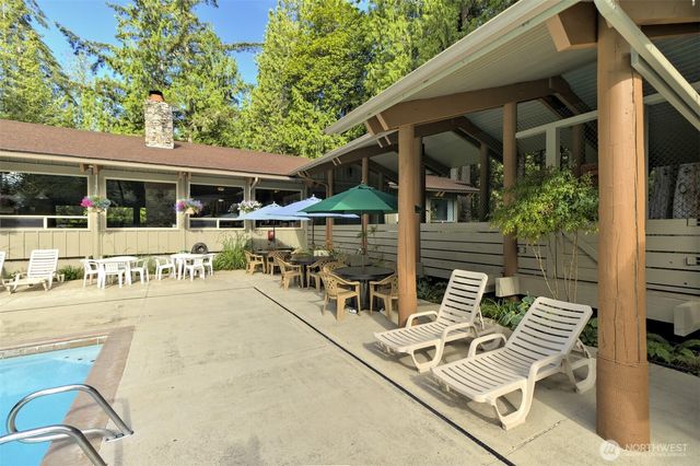 731 E Promontory Road, Shelton, WA 98584