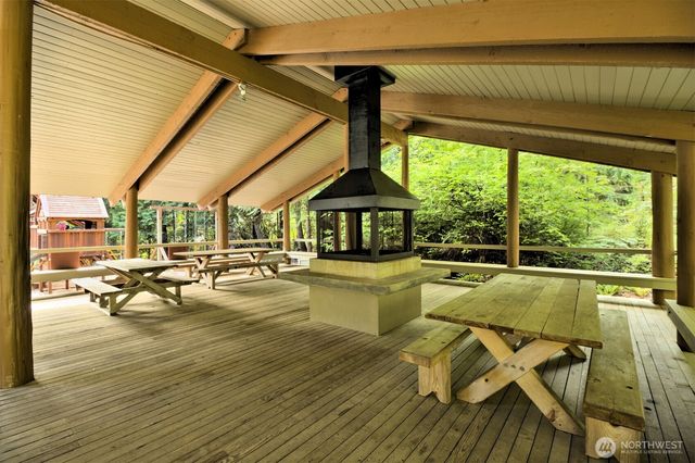 731 E Promontory Road, Shelton, WA 98584