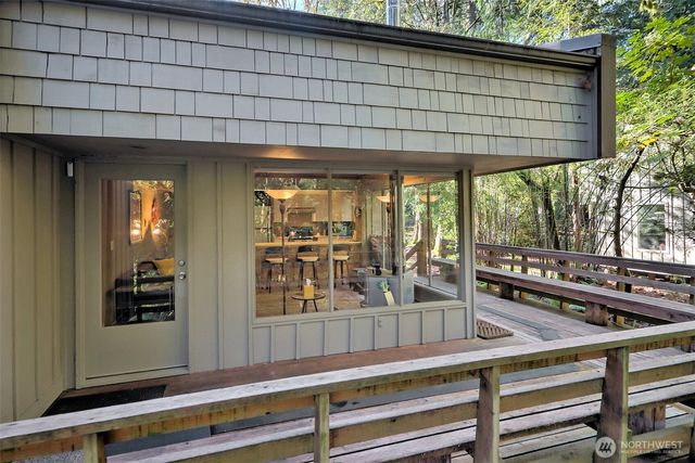 731 E Promontory Road, Shelton, WA 98584