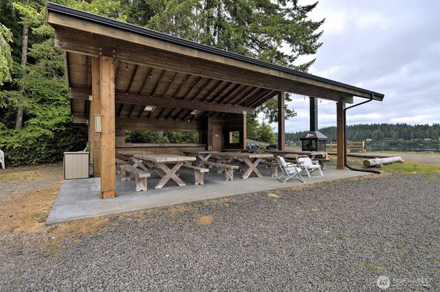 731 E Promontory Road, Shelton, WA 98584