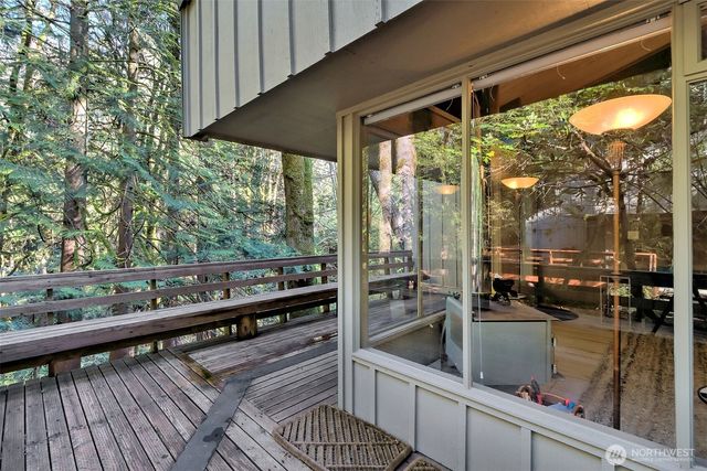 731 E Promontory Road, Shelton, WA 98584