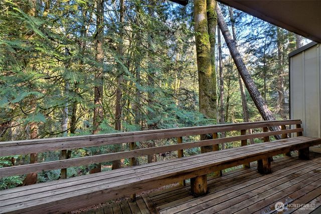 731 E Promontory Road, Shelton, WA 98584