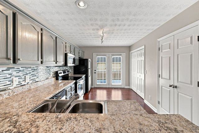303 Bandera Ln, Springfield, TN 37172