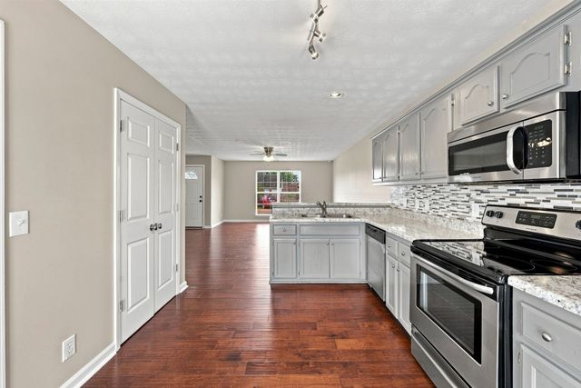 303 Bandera Ln, Springfield, TN 37172