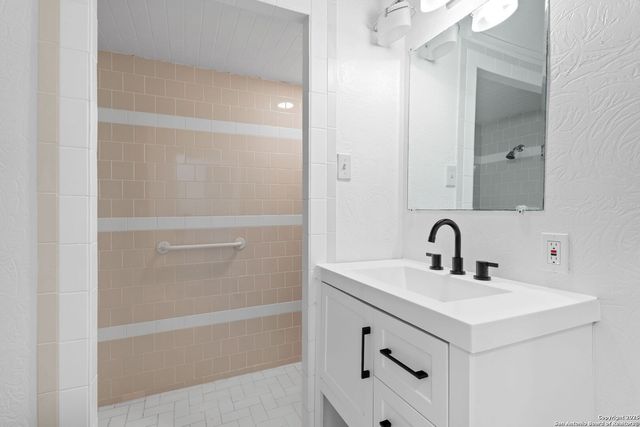 828 Virginia Blvd, San Antonio, TX 78203