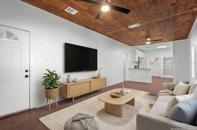 828 Virginia Blvd, San Antonio, TX 78203