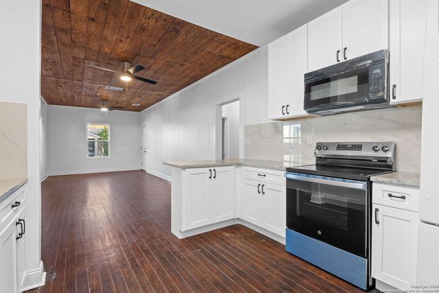 828 Virginia Blvd, San Antonio, TX 78203