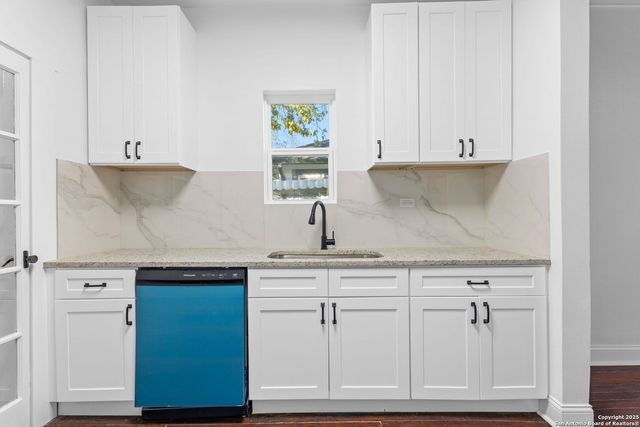 828 Virginia Blvd, San Antonio, TX 78203