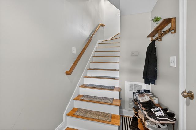 411 Ledgeview Drive, Rochester, NH 03839