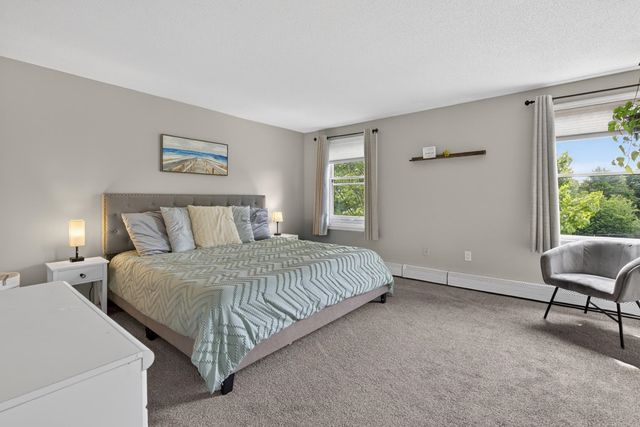 411 Ledgeview Drive, Rochester, NH 03839