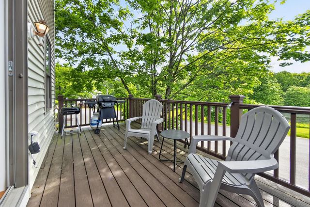 411 Ledgeview Drive, Rochester, NH 03839