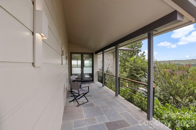 232 Curtain Bluff, Hendersonville, NC 28791