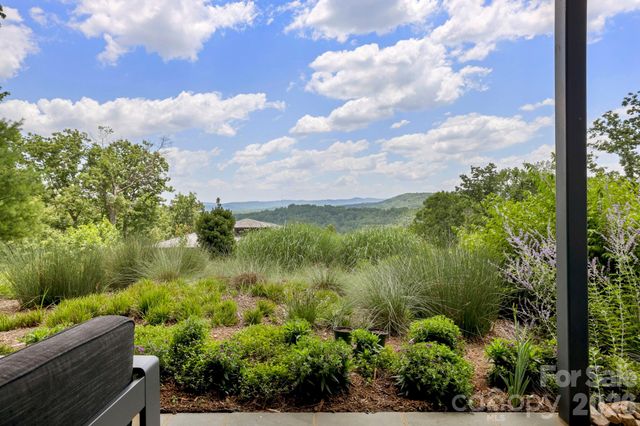 232 Curtain Bluff, Hendersonville, NC 28791